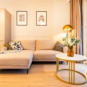 Apartament Apartamentysnu, Wola Tower Z Parkingiem, Warszawa